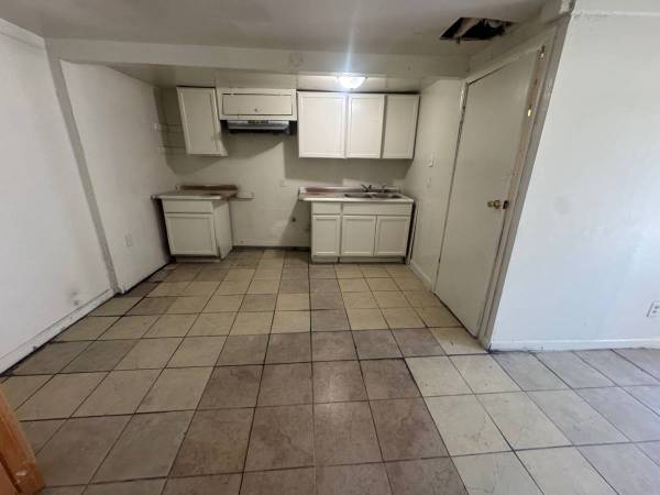 Bottom duplex, 2 rooms 1