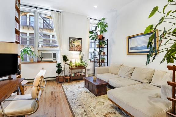XL STUDIO near Wash Sq Park- Lofted gem for WAY LESS than you think 1