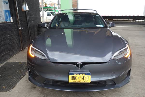 2022 / TESLA Model S / Long Range / Midnight Silver Metallic - $40,000 (Cobble Hill)63654711268355121