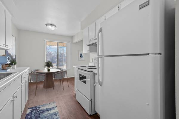$1,139 / 1br - 900ft2 - Window Coverings, Covered Parking, Cable Ready (27435 Greenfield Road, Southfield, MI)64018943236610123