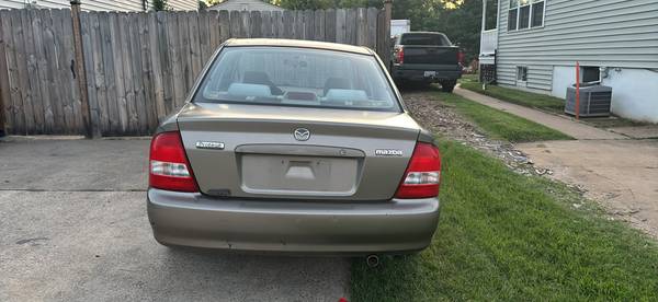 2000 Mazda protege - $2,700 (Woodbridge)63611899635075122