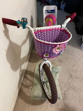 Titan Flor Princesa - Bicicleta para chicas de 16" - $44 (oakland lago merritt / grand)63470434732417122