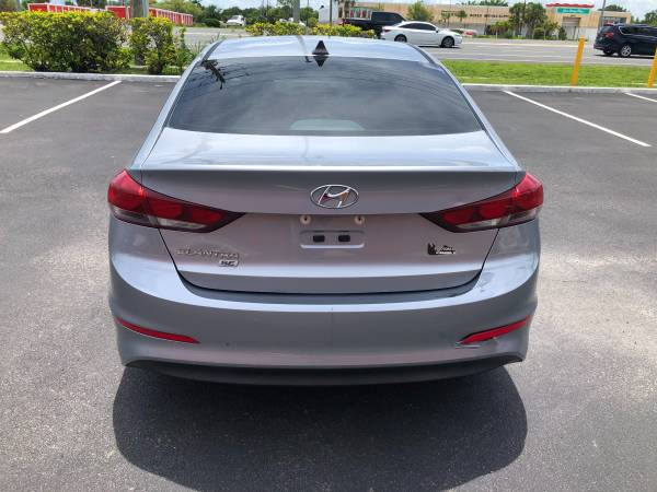 2017 HYUNDAI ELANTRA SE - $9.495 (Port Richey)63443544225411124