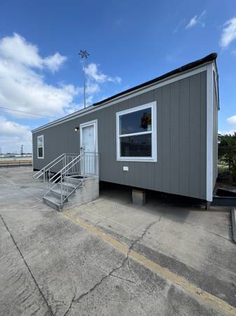 $37,900 ASK ME HOW TO GET THESE AS LOW AS $37900+!! (San Antonio)