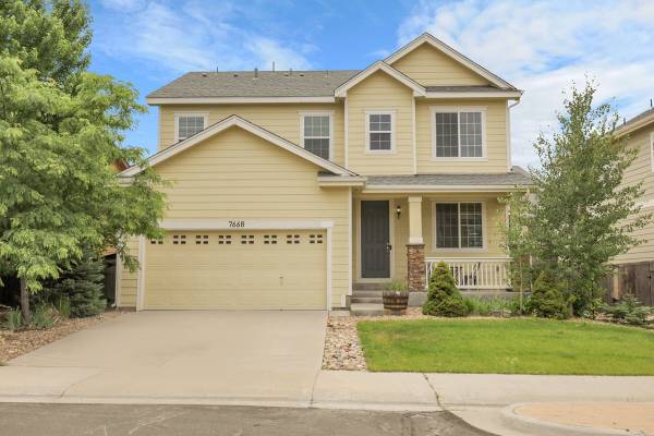 For Rent: 4 bed, 4 bath, Central A/C, Fenced Yard, Finished Basement 1