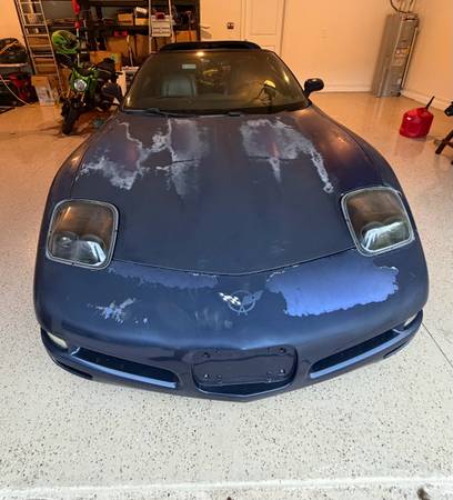 2000 corvette 1