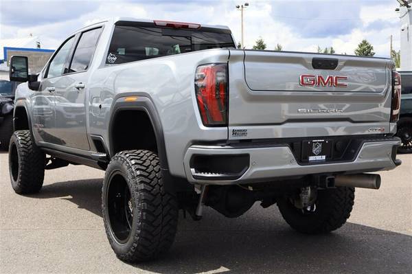 2025 GMC Sierra 3500 AT4 - Photo 3