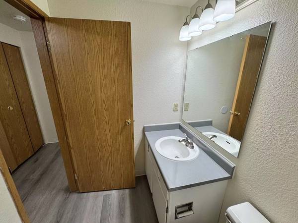 $2.100 / 2 dormitorios - 984 pies² - ¡Has elegido un excelente lugar! Estamos cerca del transporte público (Burien)63408954004481123