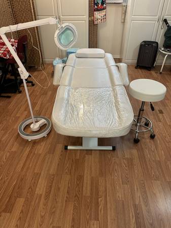 Massage bed, magnifier with Light & Stool 4 Esthetician, Microblading 1