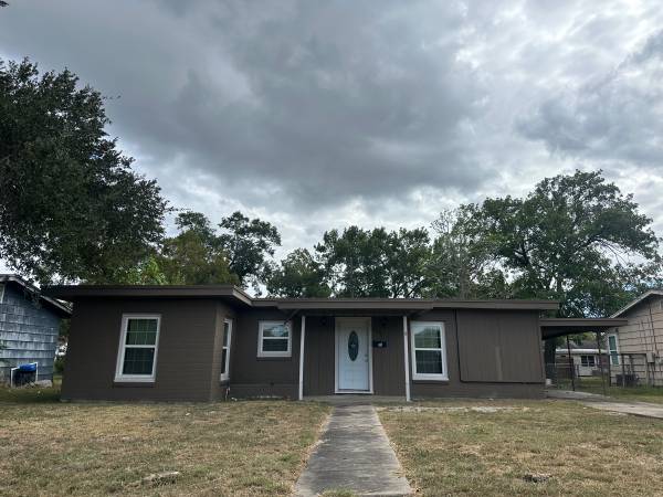 $130,000 / 3br - 3 Bed Home Dueno a Dueno Owner Financing w/ 10% Down & $1027 month (Victoria)64193710054659120