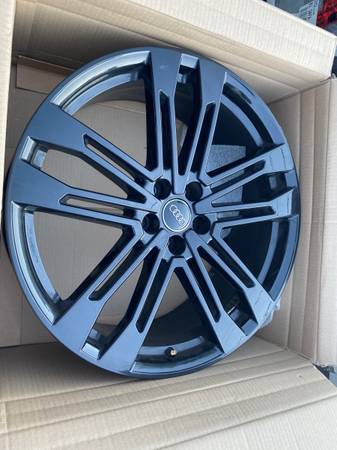 2020 Audi SQ5 21" oem wheels, factory rims 1