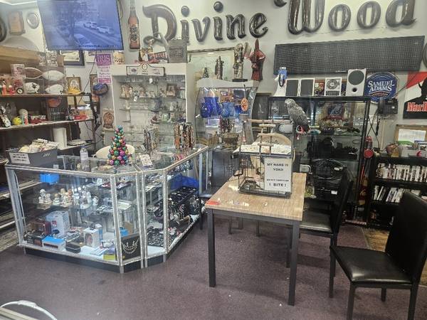 DIVINE PAWN~THRIFT~ANTIQUE~VINTAGE~LIQUIDATION SALE~EVERYTHING MUST GO 1