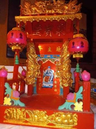 TEMPLE  WOOD  Spirit House with Lights 1