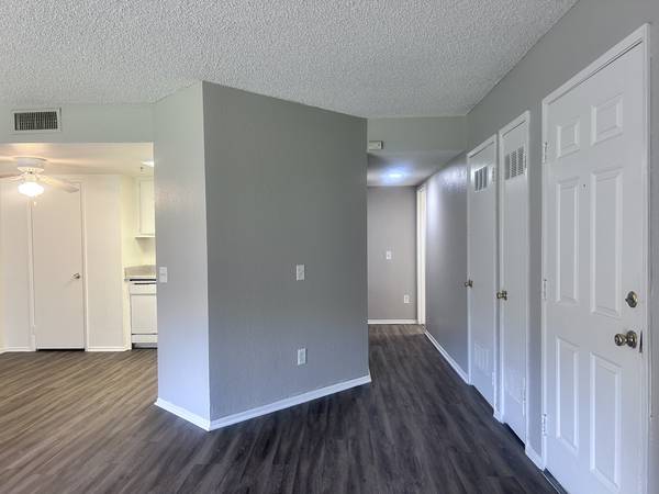 Available Now! 2 Bedrooms 1.5 Baths Pet Friendly Apt Ready to Move-In! 1