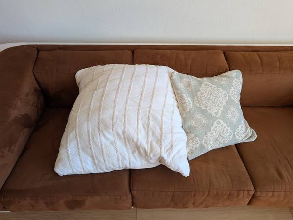 2 throw pillows 1
