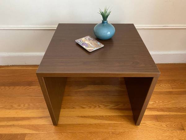 Steelcase Compact End Table — Walnut Laminate, Made in Canada 1