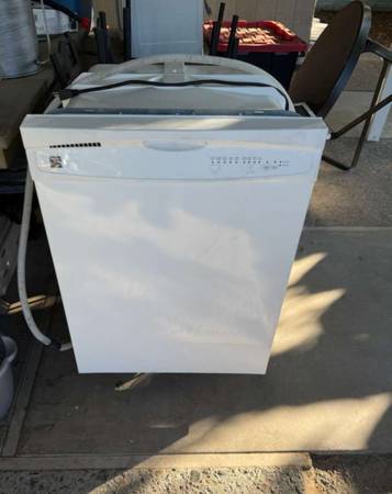 Kenmore Dishwasher used 1