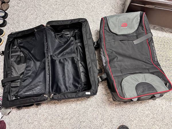 2 Diving travel bags 1