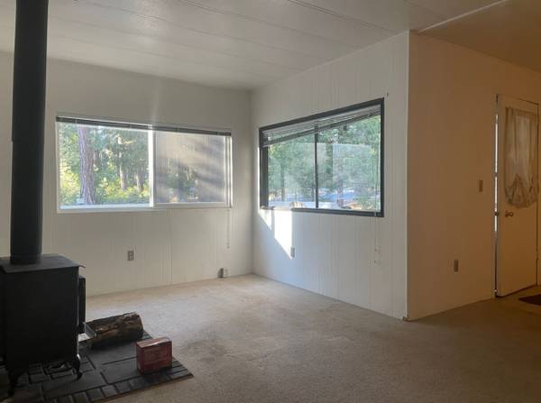 $725 / 2br - Beautiful 2 Bedroom 1 Bathroom Cabin (Westwood, CA)63689699404417124
