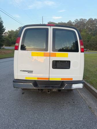 2014 CHEVY EXPRESS 2500 - $8,950 (douglasville)63621327052163124