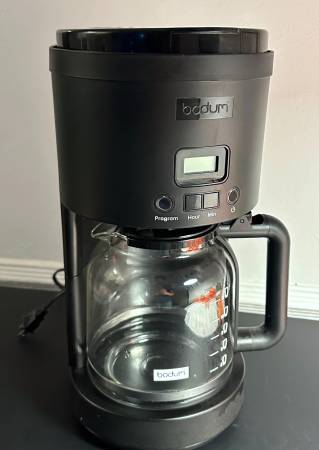 Bodum Programmable Coffee Maker w/ Glass Carafe 1