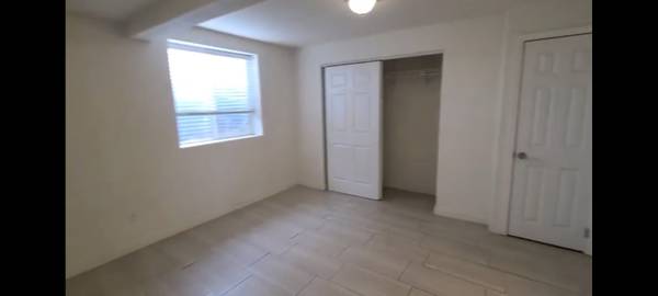 $1490.00 / 3br - 975ft2 - 3 bedroom 2 Bath open floor design near downtown64012745039107121