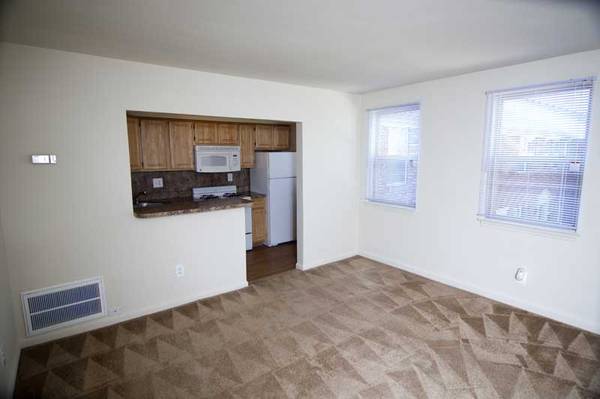 $1,369 / 2br - 849ft2 - ¡Agua gratis - Estacionamiento gratis - ¡Alquiler reducido! (Baltimore)63694609837697124