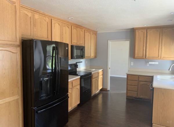 $3,300 / 4br - 1900ft2 - Gorgeous 4b2.5b single family house near heritage school (Brentwood)63850427956865121