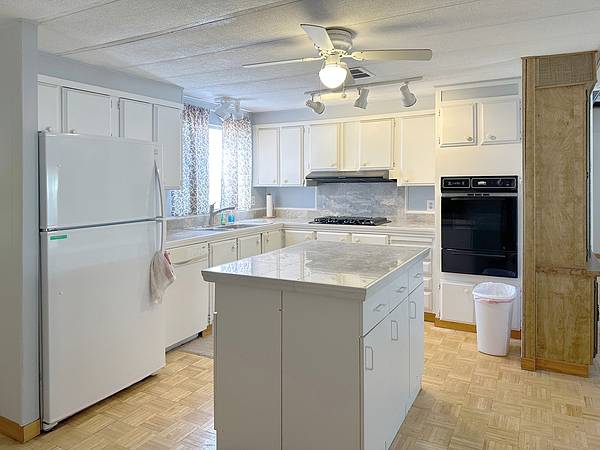 $47,500 / 2br - 1248ft2 - Hermoso remolque doble amplio aislado en un parque de 55+ (Tucson)63674894608897120
