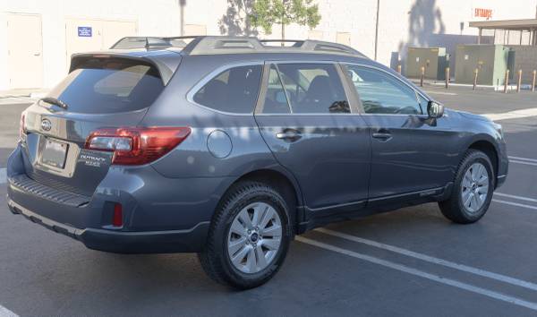 2017 Subaru Outback 1