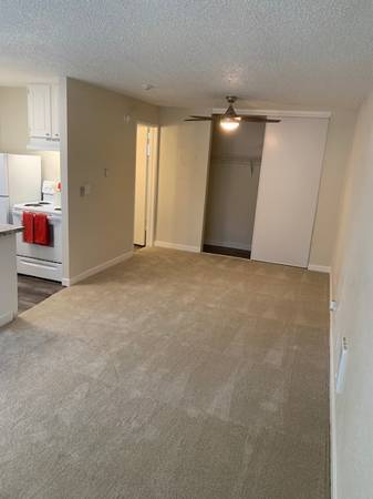 $1,424 / 450ft2 - Don’t Miss Out | Open Concept Studio – October Move-In Special (Lynnwood)63786636788227123