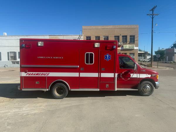 1998 Ford Econoline Ambulance