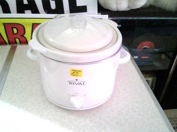 Slow Cooker (White) 1