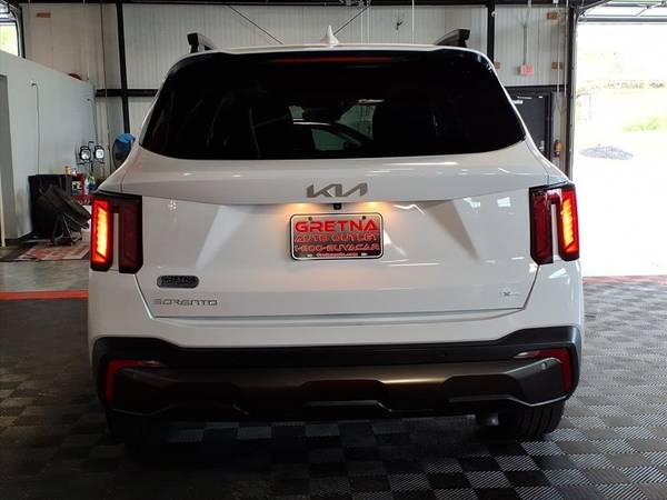 2024 Kia Sorento X-Line EX photo 2