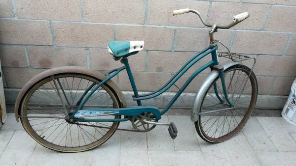 Antique Bike, Very Old Bicycle, Made in America - $100 1