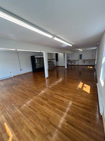 $329,995 / 1br - 1920ft2 - *Location Location Location* highest traffic count in area (Mount Pocono)63951425420418121