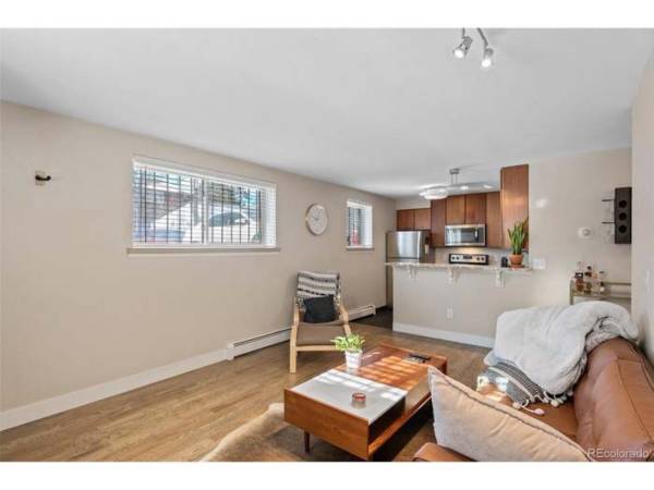 $1,650 / 1br - 562ft2 - Apartamento en Cap Hill/Cheeseman con estacionamiento (Denver)63844742596099122