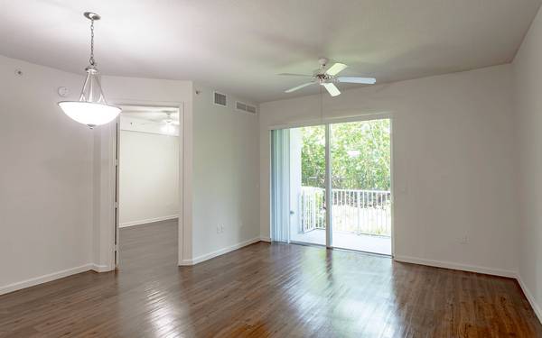 $2,830 / 3br - 1978ft2 - Pool, Rent Credit Reporting Service, 3/bd 2.5/ba (6116 Yellow Sun Drive, Lake Worth, FL)64002015095554123