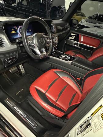 ____ 2021 MERCEDES BENZ AMG G 63**RED INTERIOR**AMAZING COLOR COMBO** - $154,980 (NO CREDIT CHECK/NATIONWIDE FINANCING AVAILABLE!)63615641383937121
