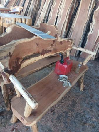 BENCHES IN HARD WOOD 1