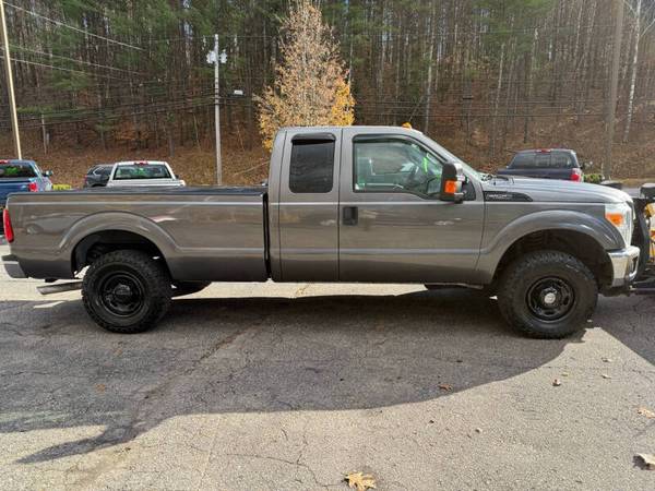 $18,999 2011 Ford F-250 Super Duty XL, 4x4, Plow, 84K, Ext Cab - $18,999 (Laconia)63612053200641123