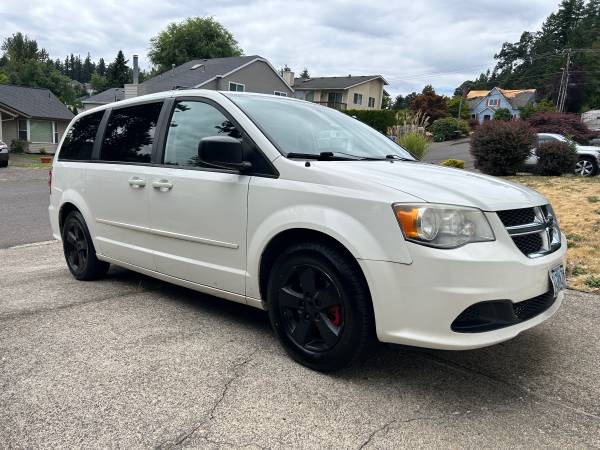 2013 DODGE GRAND CARAVAN SE - $2,900 (Portland)63616151816321121