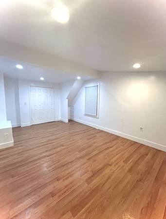 Updated 3-Bedroom Apartment – Private Yard, Great Location
$2,800
Bay Shore Updated 3-Bedroom Apartment – Private Yard, Great Location
$2,800
Bay Shore