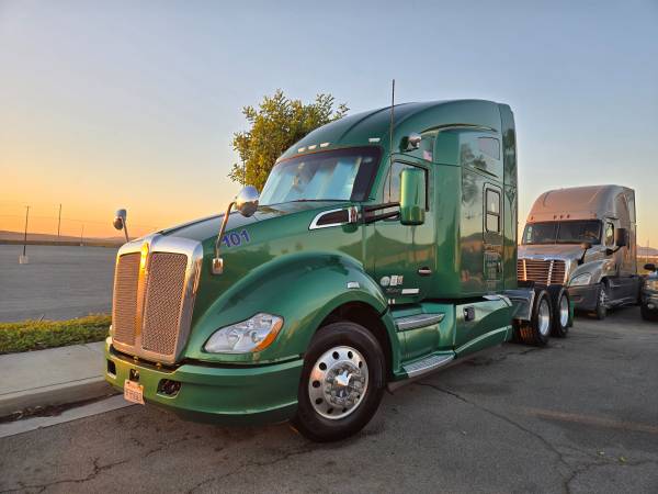 2014 Kenworth T680 Sleeper Truck, Cummins ISX15 450hp, 13-Speed Manual, $48,500  1