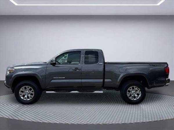 2019 Toyota Tacoma SR5 V6 - Photo 3