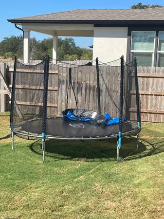 Trampoline 1