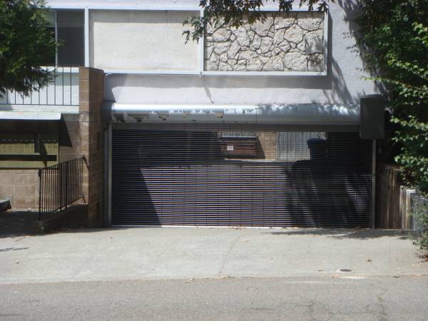 $200 Covered gated assigned parking, close to campus. Available 10/2/2025 (berkeley)63879903228035120