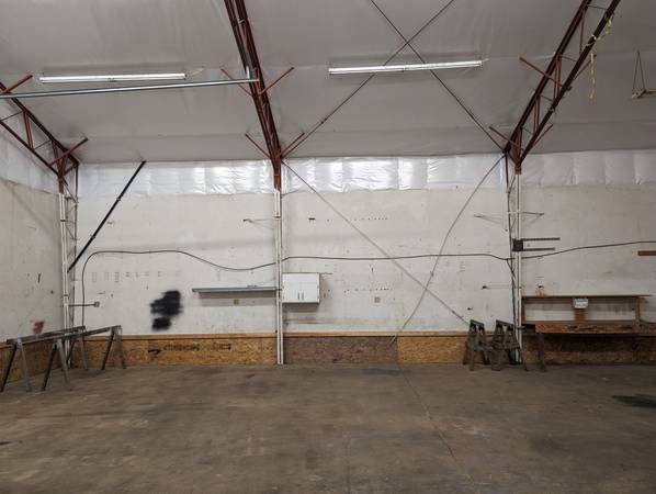 $2,000 / 2000ft2 - Insulated/ Heated Shop (Walla Walla)64193141428866120