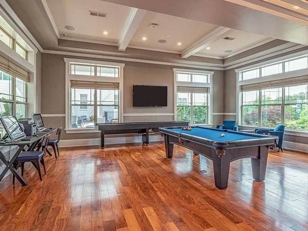$1,700 / 3br - 1410ft2 - Washer & Dryer in Unit, Fully-Equipped 24 Hour Fitness Center63685998197763122