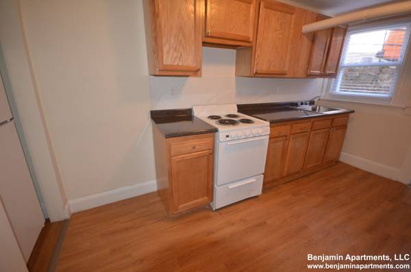 $3,375 / 3br - NO FEE ** Brighton3 Bed Apt includes Heat HW. Cat OK. (Brighton)64294791337218122